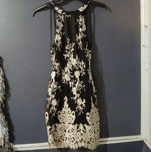 GUC Charlotte Russe Elegant Black and Cream Floral Dress Size M